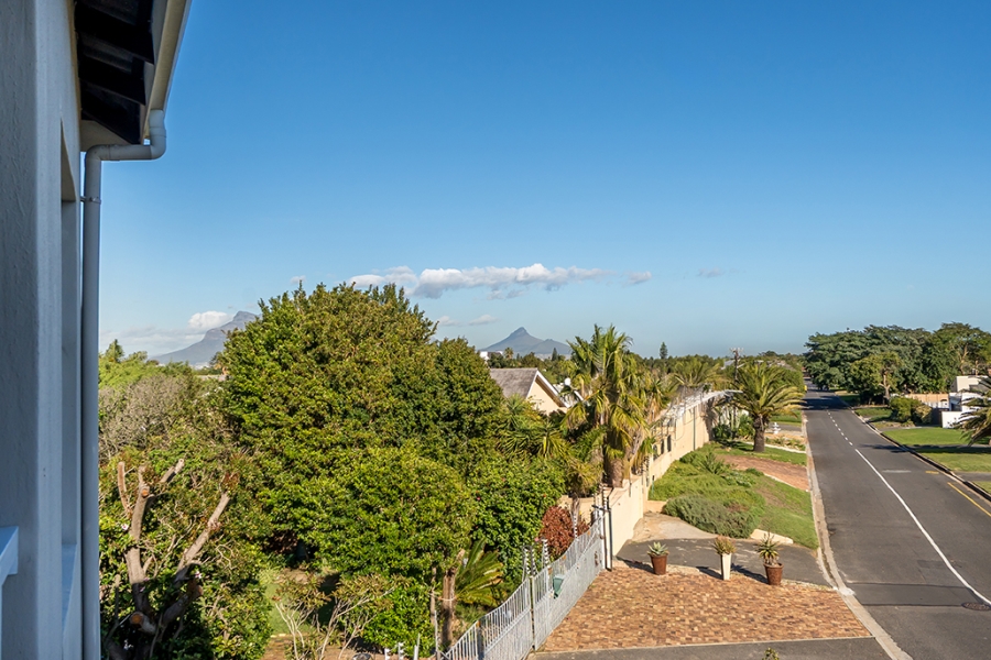 2 Bedroom Property for Sale in Table View Western Cape